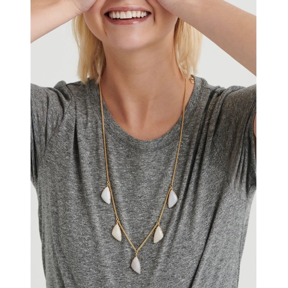✨HP✨ Lucky Brand White Agate Adjustable Necklace